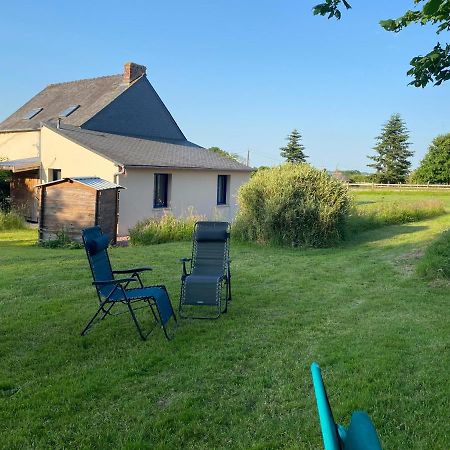 Villa L'Ote De Brekilien Saint-Malon-sur-Mel Exterior foto
